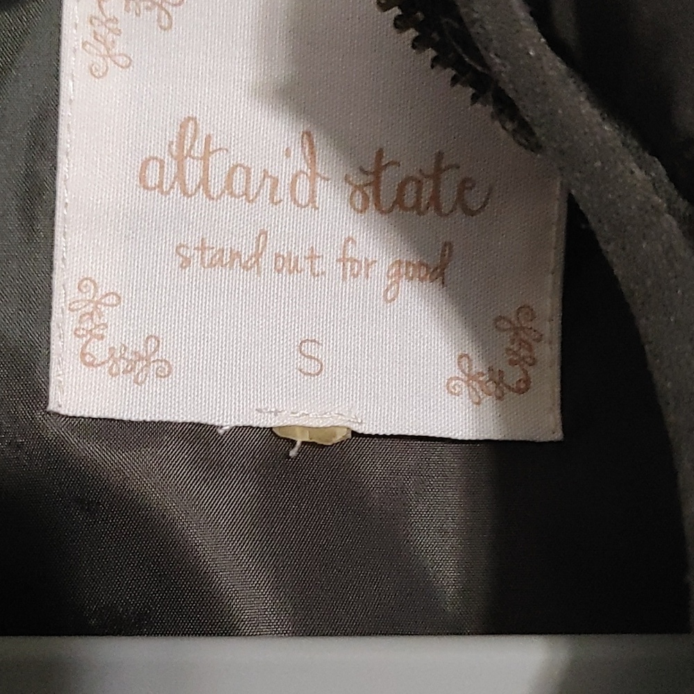 Altar'd State Army Green Quilted Vest with Gold Snap Gorpcore Women's Small EUC - Picture 2 of 4